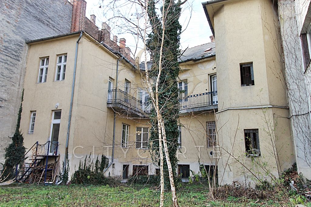 A fájl már létezik a célhelyen: import/kepek/vizjeles_2507364.jpg
For sale house Székesfehérvár  1130 m<sup>2</sup> 500 millió Ft