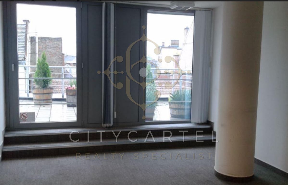 A fájl már létezik a célhelyen: import/kepek/vizjeles_2530137.jpg
Eladó Iroda irodaházban B Budapest, VIII. kerület  378 m<sup>2</sup> 1.2855 millió Ft