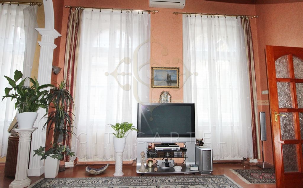 A fájl már létezik a célhelyen: import/kepek/vizjeles_2732876.jpg
Eladó Téglalakás Budapest, VI. kerület  68 m<sup>2</sup> 71 millió Ft