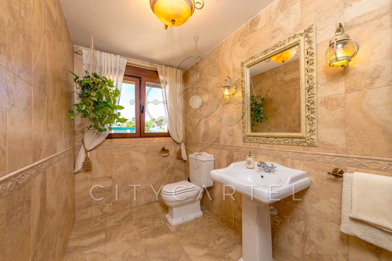 A fájl már létezik a célhelyen: import/kepek/vizjeles_2764355.jpg
For sale Residence   225 m<sup>2</sup> 204.12 millió Ft