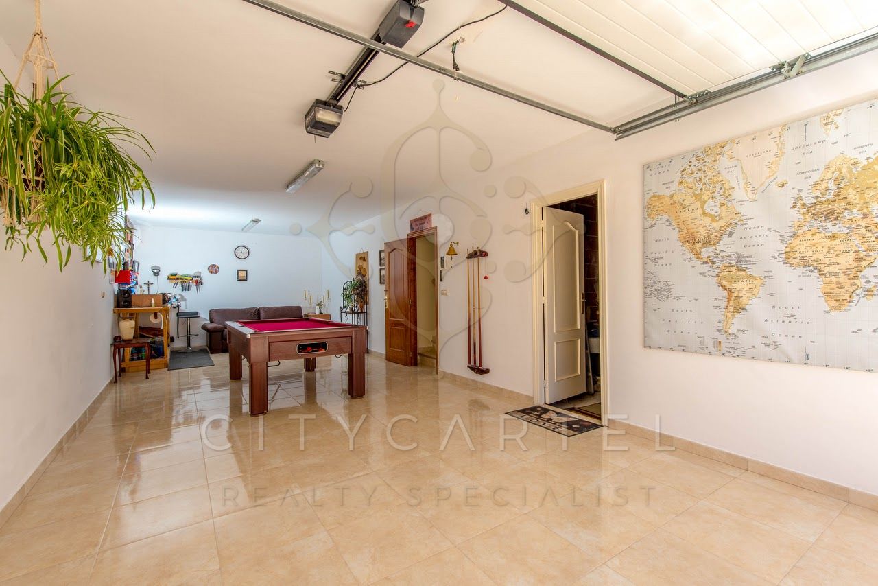A fájl már létezik a célhelyen: import/kepek/vizjeles_2764360.jpg
For sale Residence   225 m<sup>2</sup> 204.12 millió Ft