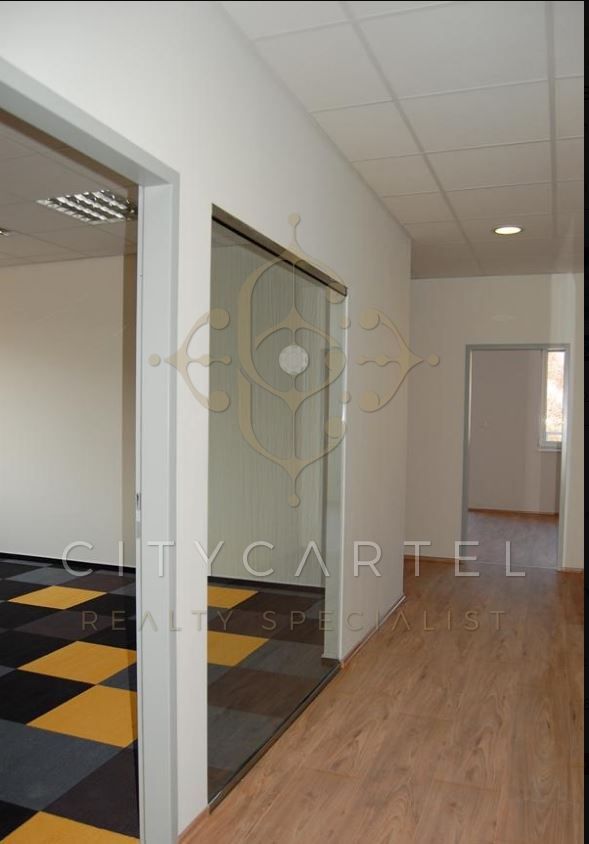 A fájl már létezik a célhelyen: import/kepek/vizjeles_2823843.jpg
Eladó Iroda irodaházban A Budapest, III. kerület  80 m<sup>2</sup> 1040 EUR