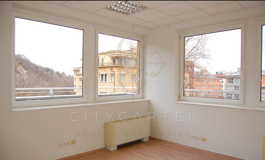A fájl már létezik a célhelyen: import/kepek/vizjeles_2823846.jpg
Eladó Iroda irodaházban A Budapest, III. kerület  80 m<sup>2</sup> 1040 EUR