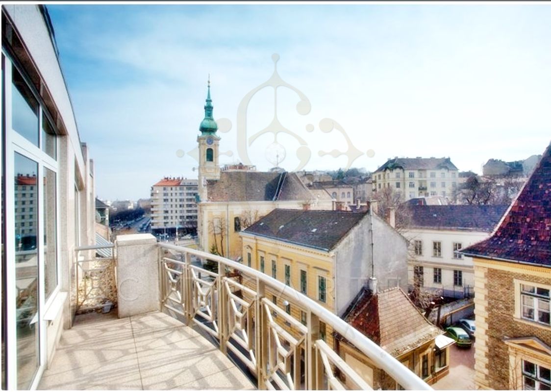 A fájl már létezik a célhelyen: import/kepek/vizjeles_2824140.jpg
For sale Office in office building A Budapest, I. kerület  224 m<sup>2</sup> 0.976752 millió Ft