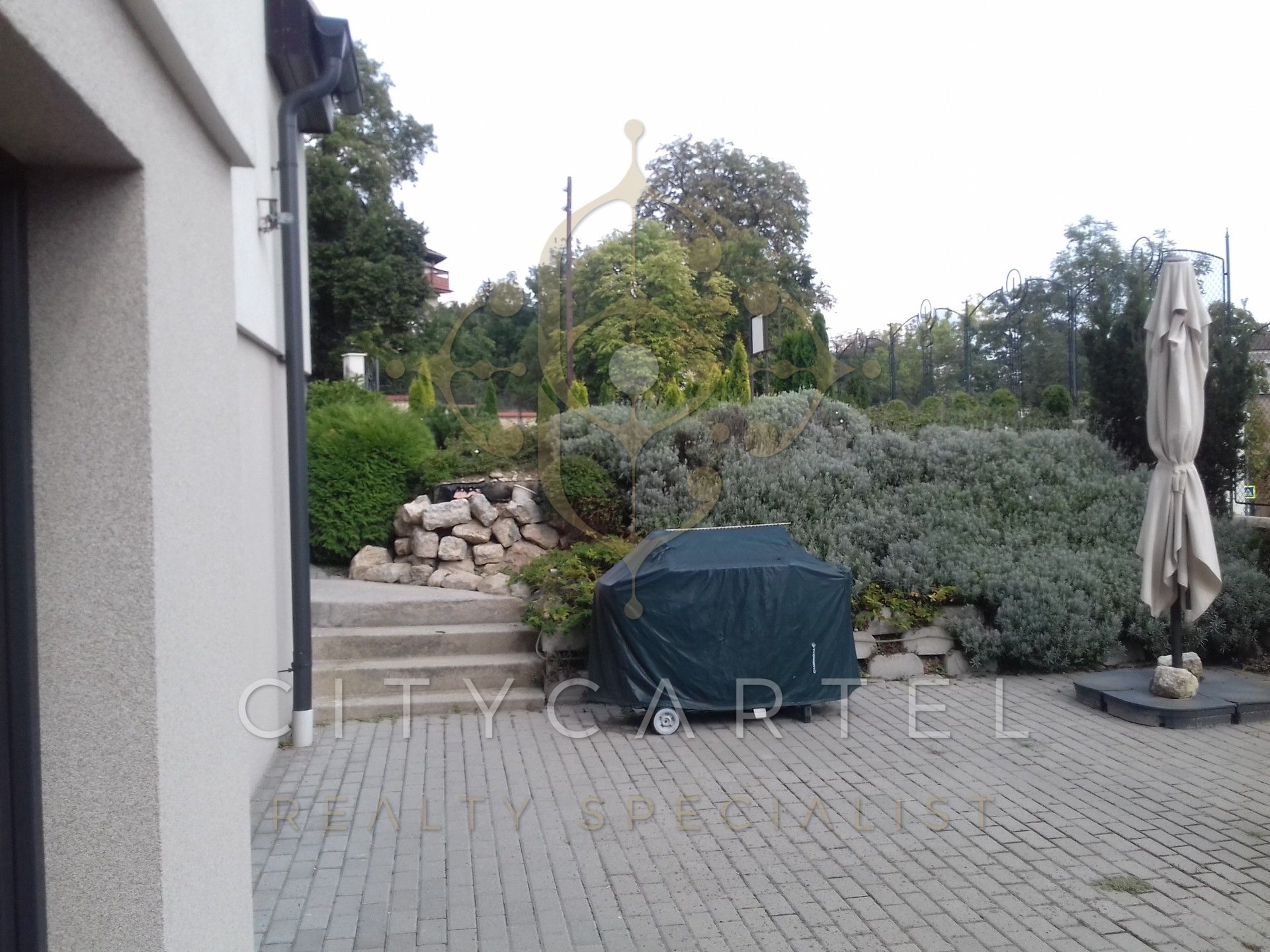 A fájl már létezik a célhelyen: import/kepek/vizjeles_2921169.jpg
Eladó Családi ház Budapest, II. kerület  500 m<sup>2</sup> 8900 EUR