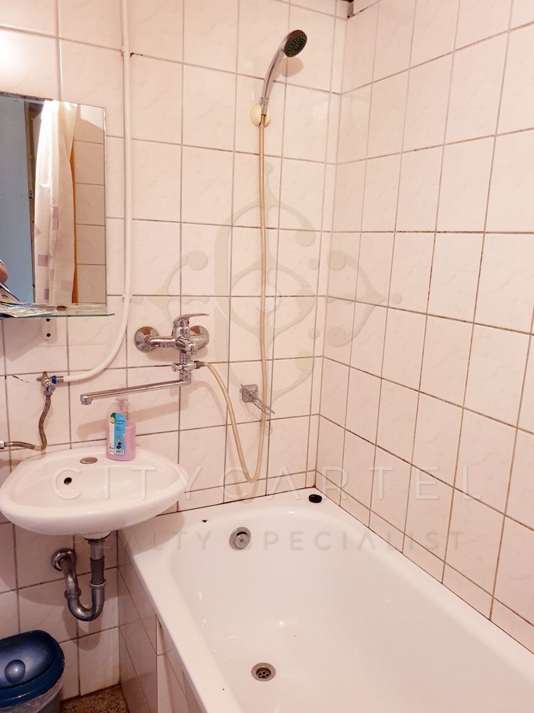 A fájl már létezik a célhelyen: import/kepek/vizjeles_3082338.jpg
For sale Hotel, guesthouse Budapest, XVI. kerület  1000 m<sup>2</sup> 1500000 EUR