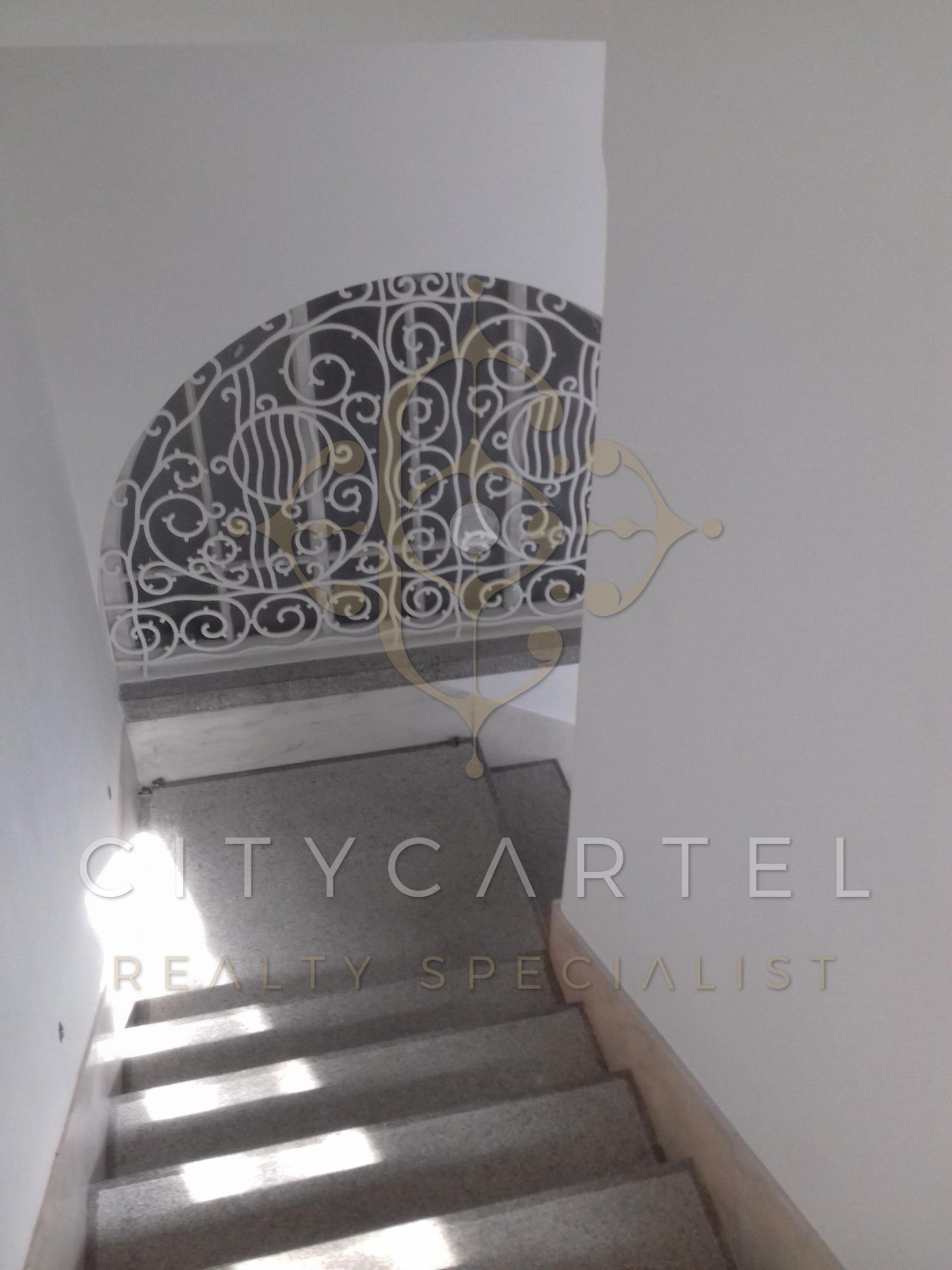 A fájl már létezik a célhelyen: import/kepek/vizjeles_3295994.jpg
Eladó Családi ház Budapest, II. kerület  500 m<sup>2</sup> 1550 millió Ft