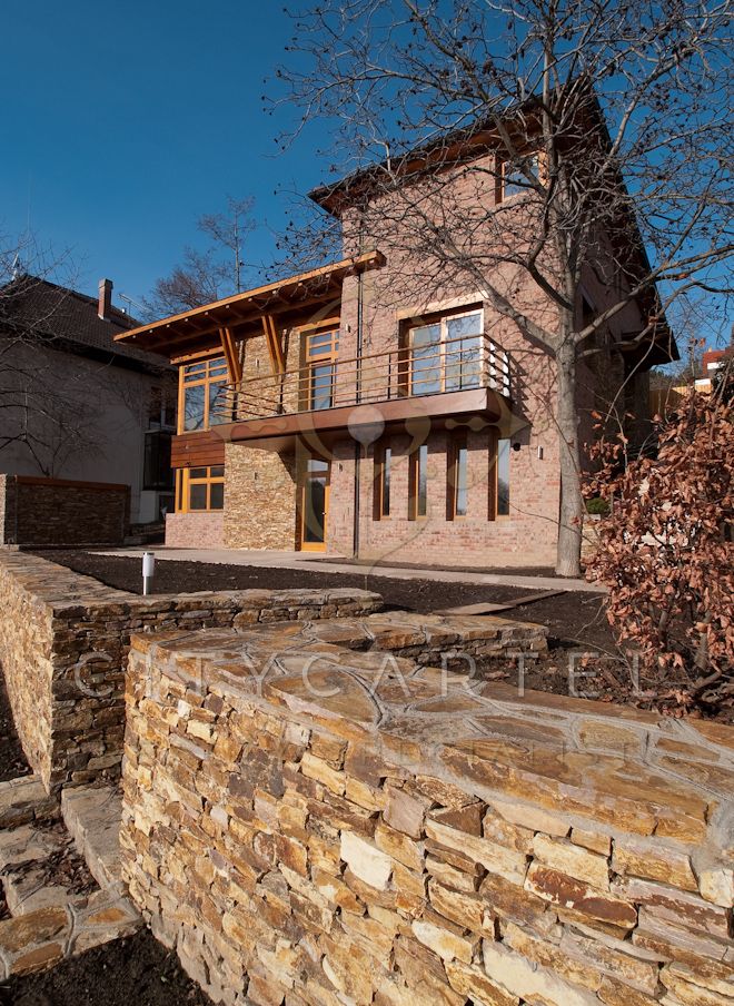 A fájl már létezik a célhelyen: import/kepek/vizjeles_3307082.jpg
Eladó Családi ház Budapest, XII. kerület  330 m<sup>2</sup> 2147.483647 millió Ft