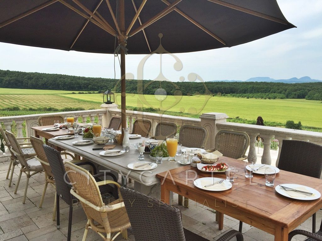 A fájl már létezik a célhelyen: import/kepek/vizjeles_3392116.jpg
For sale Villa, castle, mansion Monoszló  1615 m<sup>2</sup> 4900000 EUR