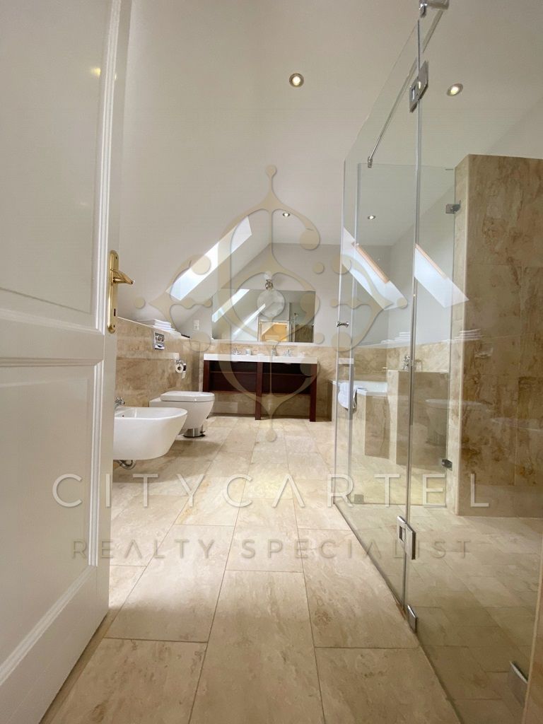A fájl már létezik a célhelyen: import/kepek/vizjeles_3392129.jpg
For sale Villa, castle, mansion Monoszló  1615 m<sup>2</sup> 4900000 EUR