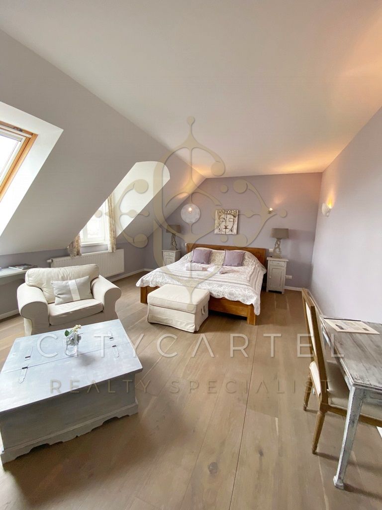 A fájl már létezik a célhelyen: import/kepek/vizjeles_3392130.jpg
For sale Villa, castle, mansion Monoszló  1615 m<sup>2</sup> 4900000 EUR