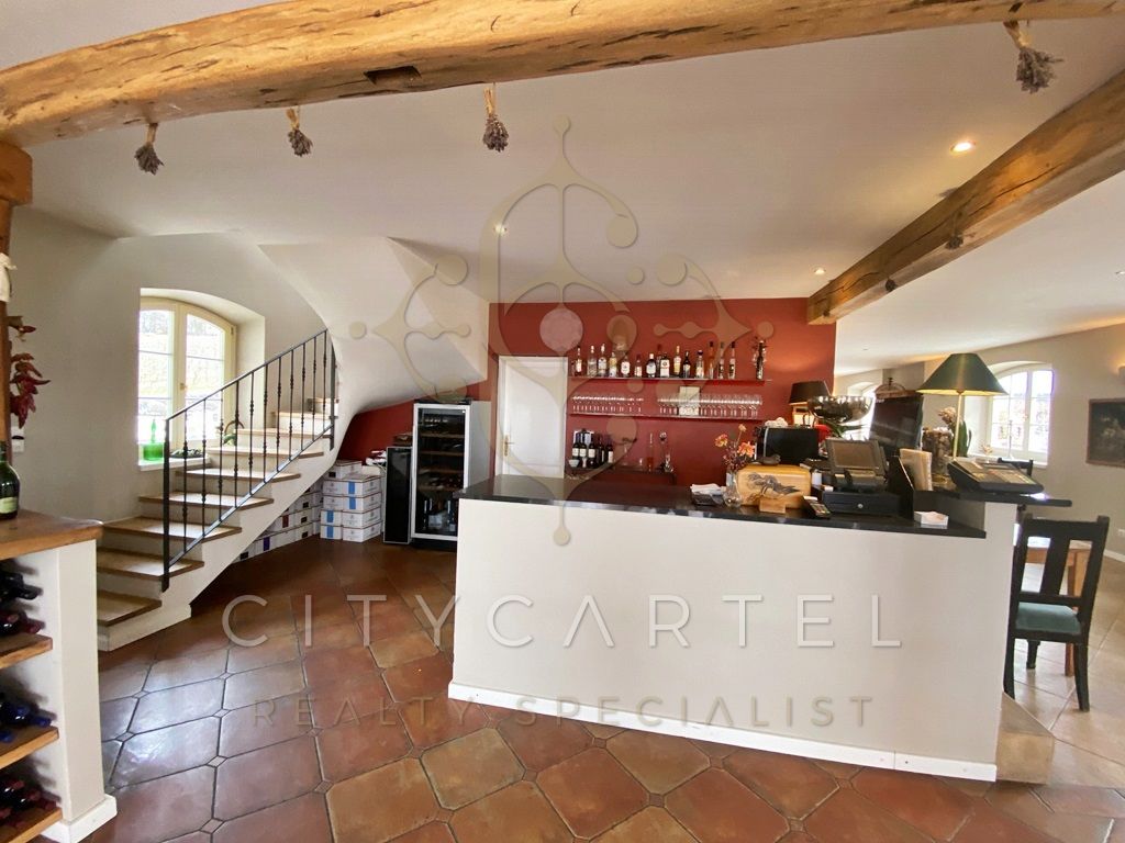 A fájl már létezik a célhelyen: import/kepek/vizjeles_3392165.jpg
For sale Villa, castle, mansion Monoszló  1615 m<sup>2</sup> 4900000 EUR