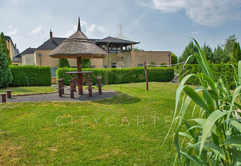 A fájl már létezik a célhelyen: import/kepek/vizjeles_3430669.jpg
For sale Hotel, guesthouse Cserszegtomaj  7714 m<sup>2</sup> 1850000 EUR
