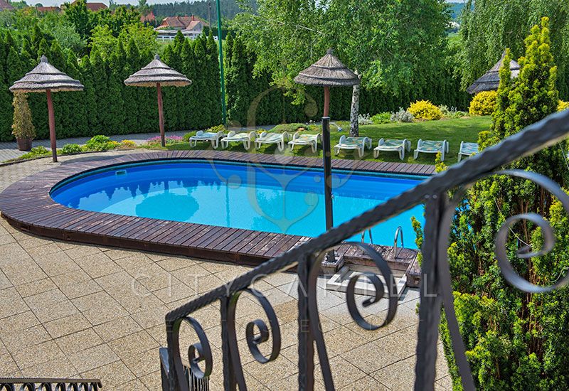 A fájl már létezik a célhelyen: import/kepek/vizjeles_3430674.jpg
For sale Hotel, guesthouse Cserszegtomaj  7714 m<sup>2</sup> 1850000 EUR