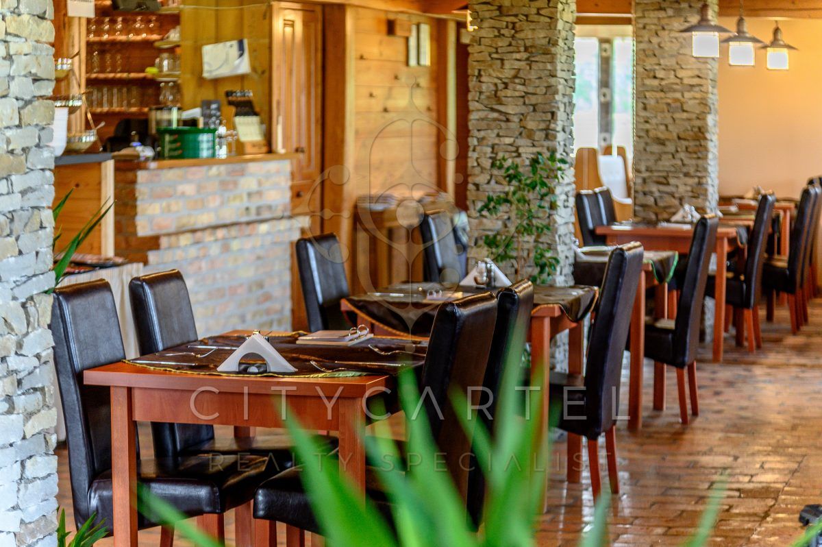 A fájl már létezik a célhelyen: import/kepek/vizjeles_3430675.jpg
For sale Hotel, guesthouse Cserszegtomaj  7714 m<sup>2</sup> 1850000 EUR