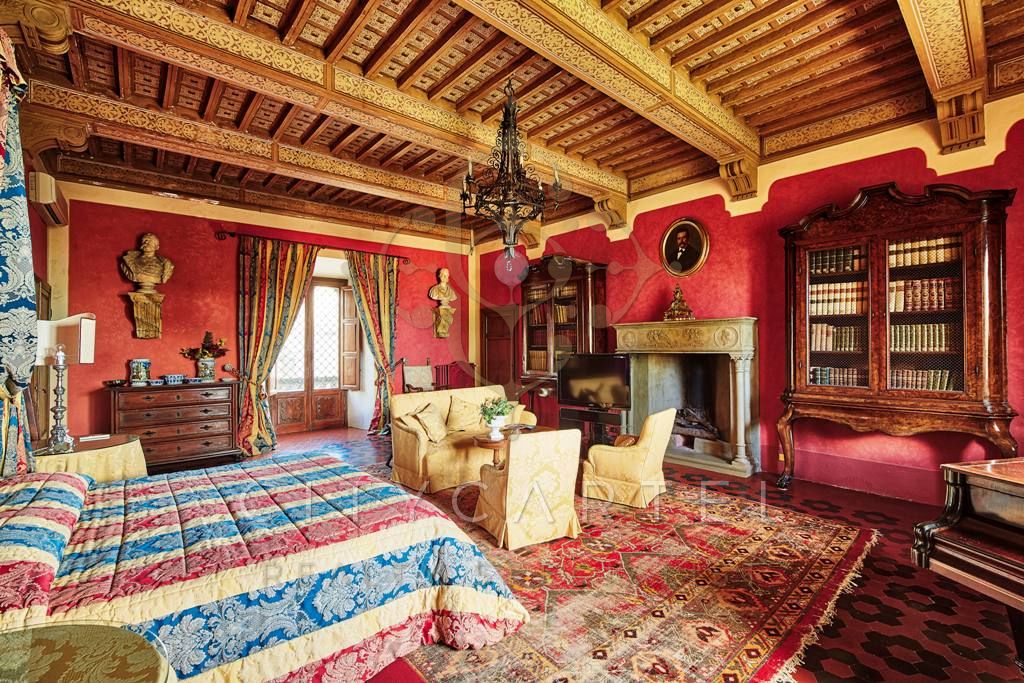 A fájl már létezik a célhelyen: import/kepek/vizjeles_3476019.jpg
Eladó Rezidencia   2410 m<sup>2</sup> 8800000 EUR