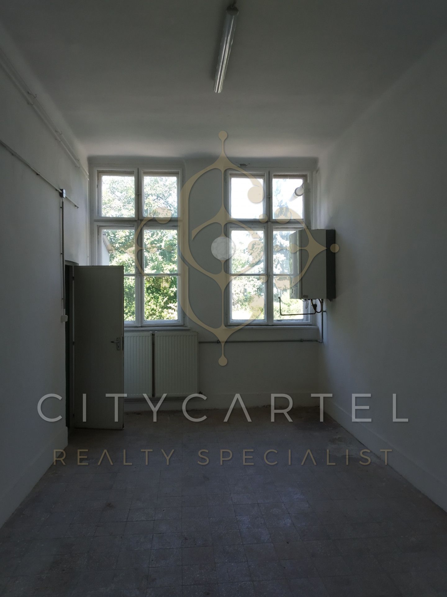 A fájl már létezik a célhelyen: import/kepek/vizjeles_3573086.jpg
For sale Warehouse Budapest, XI. kerület  239 m<sup>2</sup> 1434 EUR
