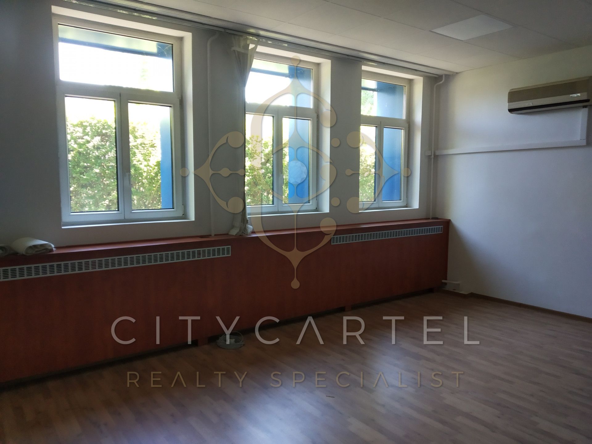 A fájl már létezik a célhelyen: import/kepek/vizjeles_3573093.jpg
For sale Warehouse Budapest, XI. kerület  239 m<sup>2</sup> 1434 EUR
