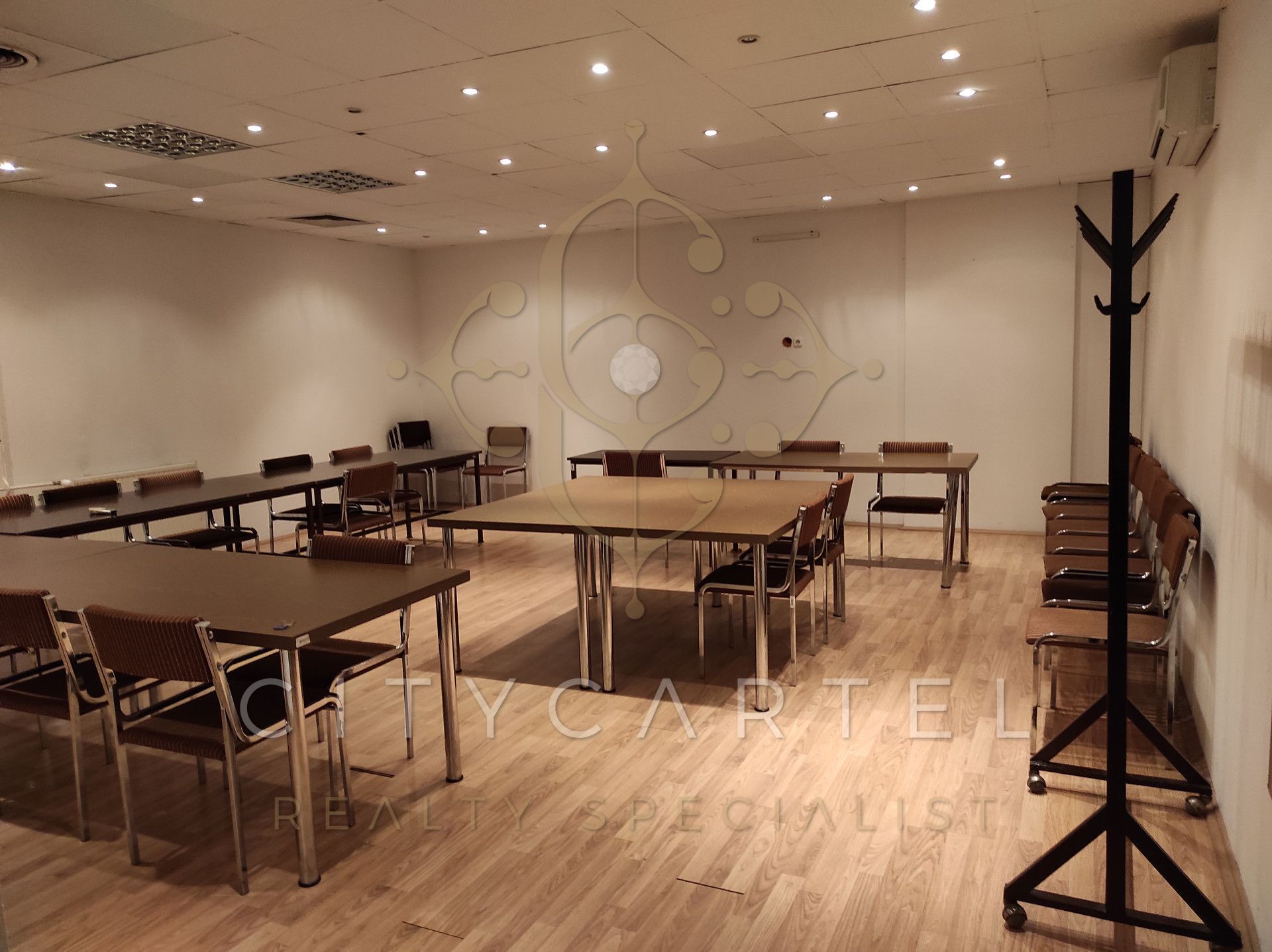 A fájl már létezik a célhelyen: import/kepek/vizjeles_3627371.jpg
For sale Office in office building B Budapest, XI. kerület  100 m<sup>2</sup> 162000 millió Ft