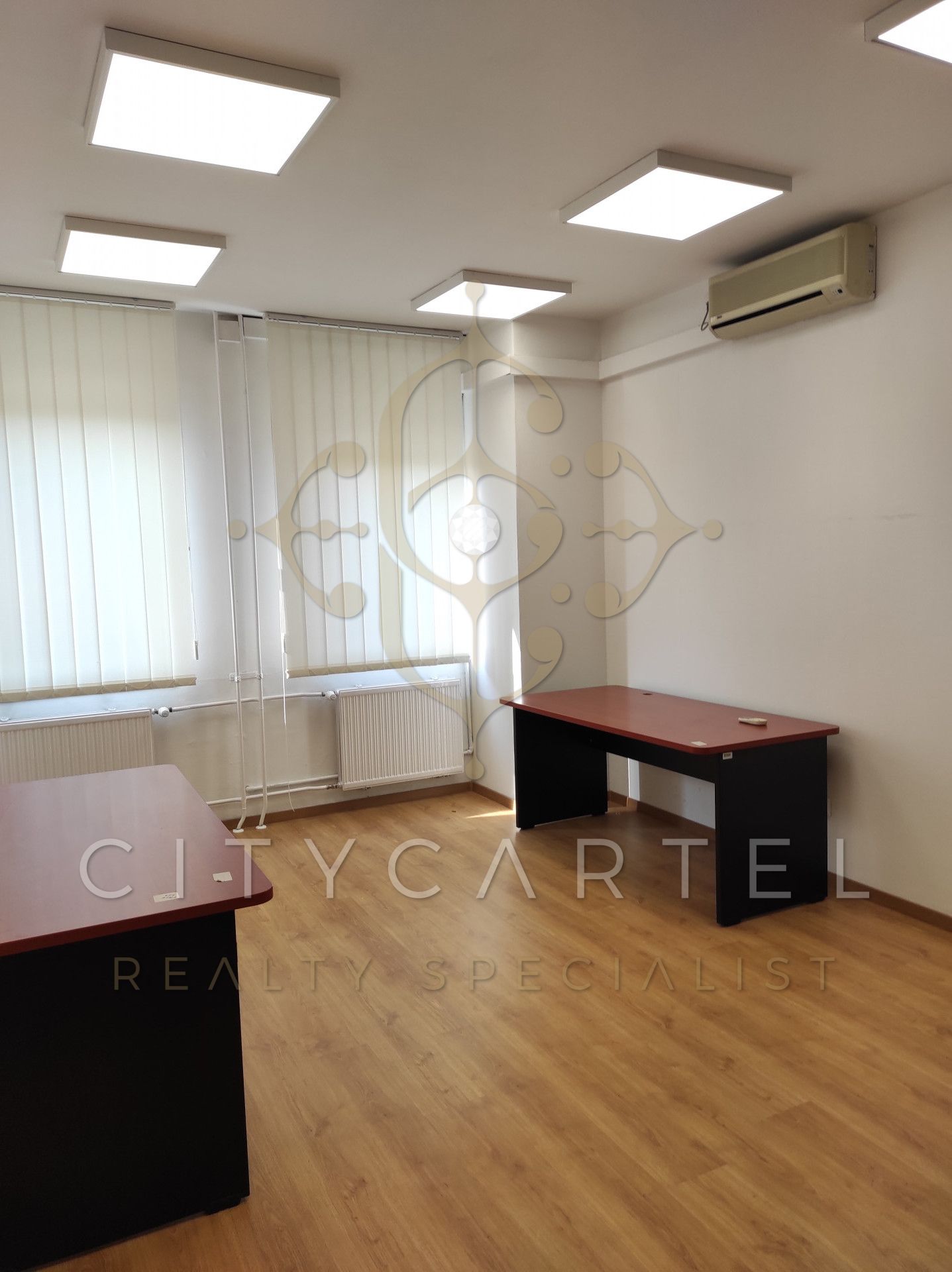 A fájl már létezik a célhelyen: import/kepek/vizjeles_3627375.jpg
Eladó Iroda irodaházban B Budapest, XI. kerület  34 m<sup>2</sup> 55080 millió Ft