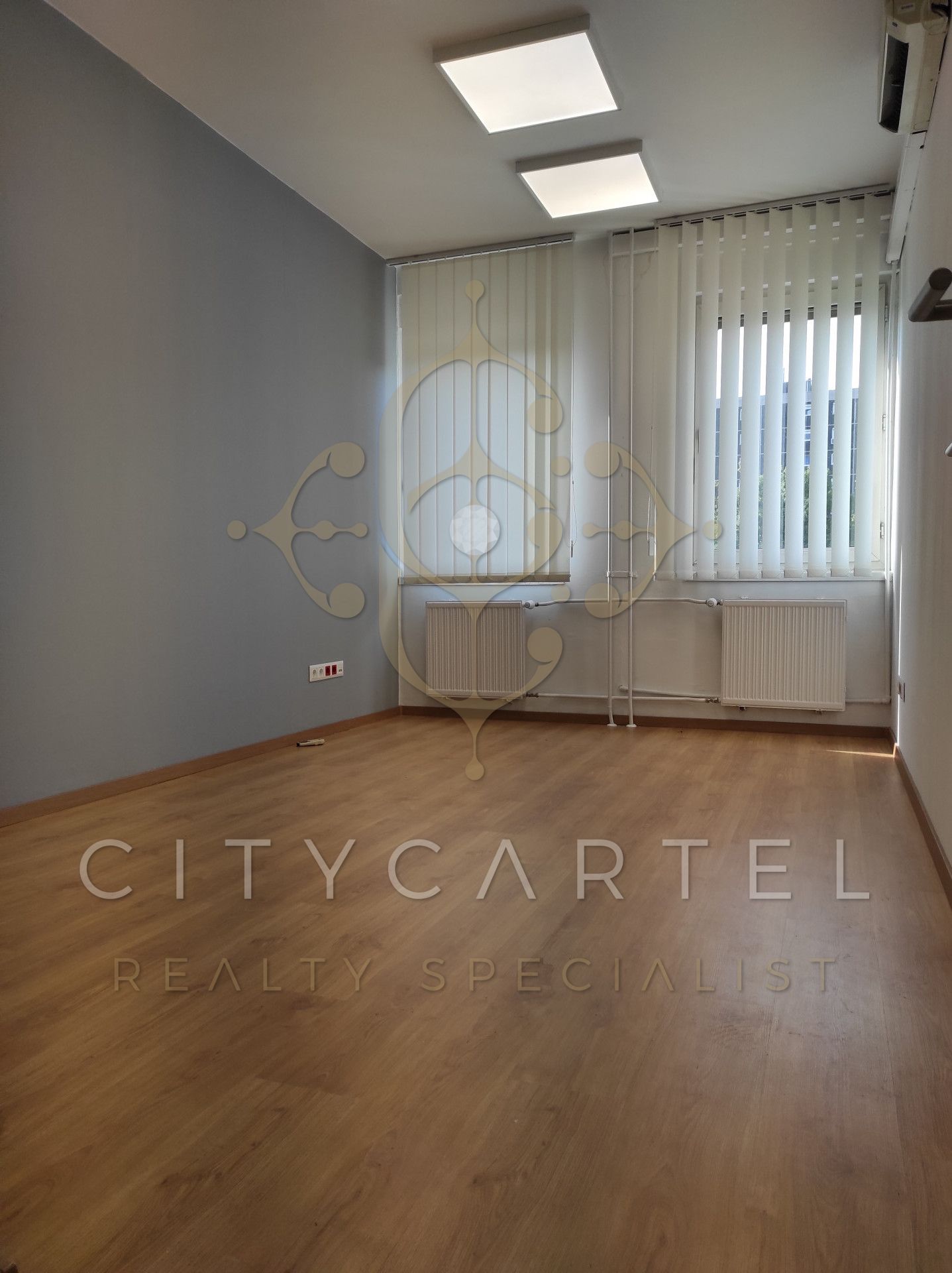 A fájl már létezik a célhelyen: import/kepek/vizjeles_3627382.jpg
Eladó Iroda irodaházban B Budapest, XI. kerület  34 m<sup>2</sup> 55080 millió Ft