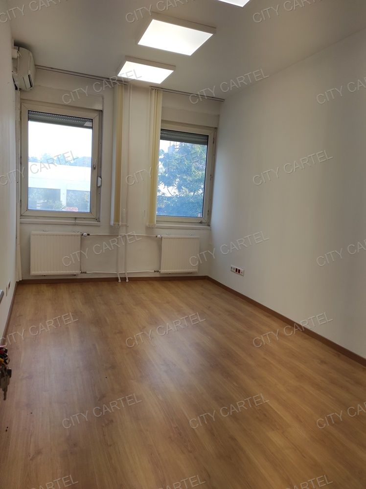 A fájl már létezik a célhelyen: import/kepek/vizjeles_3627394.jpg
Eladó Iroda irodaházban B Budapest, XI. kerület  26 m<sup>2</sup> 42120 millió Ft