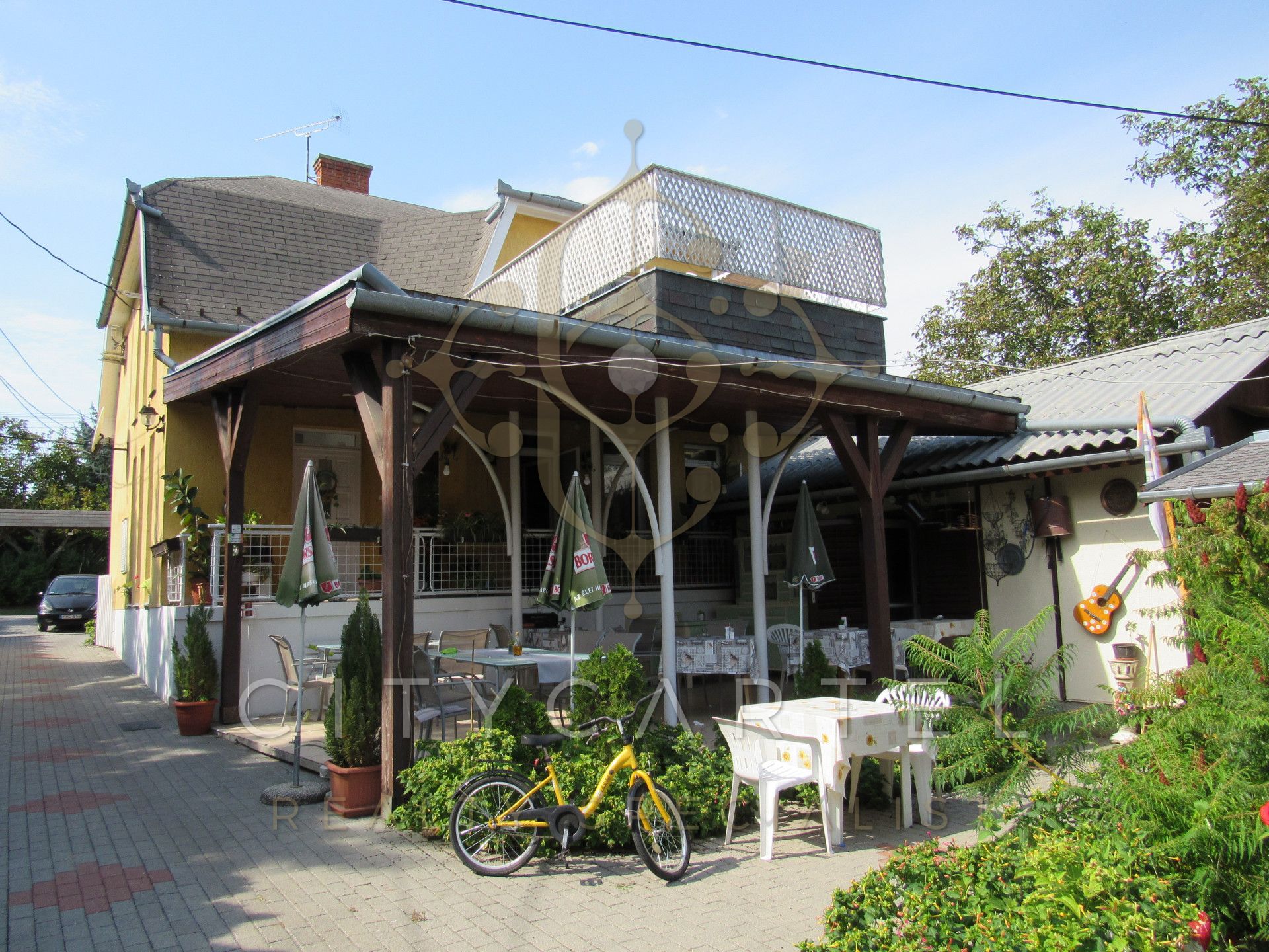 A fájl már létezik a célhelyen: import/kepek/vizjeles_3631092.jpg
For sale Hotel, guesthouse Balatonlelle  260 m<sup>2</sup> 250 millió Ft