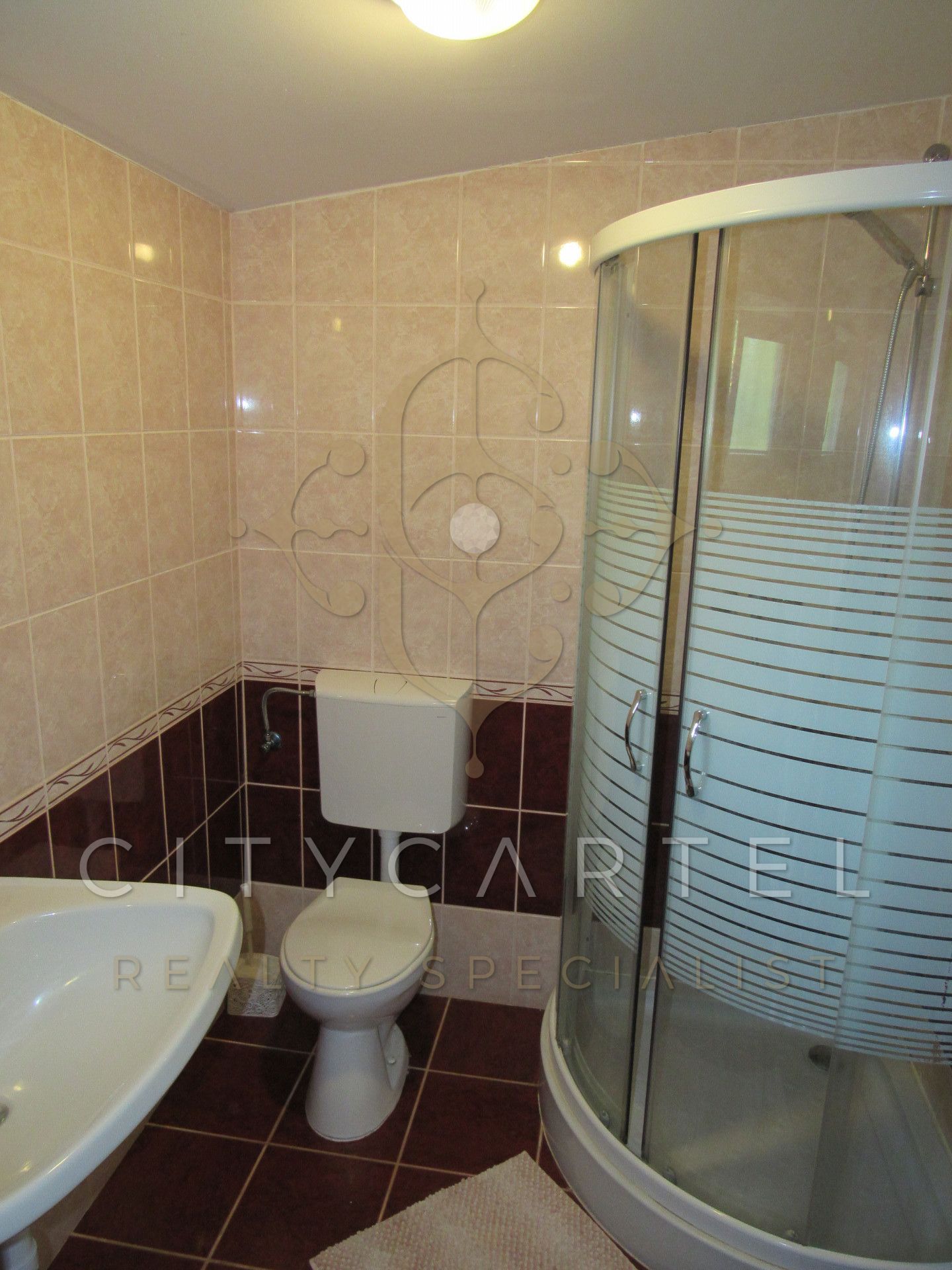 A fájl már létezik a célhelyen: import/kepek/vizjeles_3631099.jpg
For sale Hotel, guesthouse Balatonlelle  260 m<sup>2</sup> 250 millió Ft
