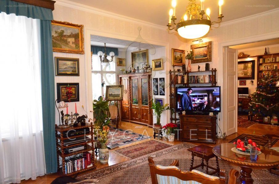 A fájl már létezik a célhelyen: import/kepek/vizjeles_3696890.jpg
For sale house Budapest, XII. kerület  289 m<sup>2</sup> 550 millió Ft