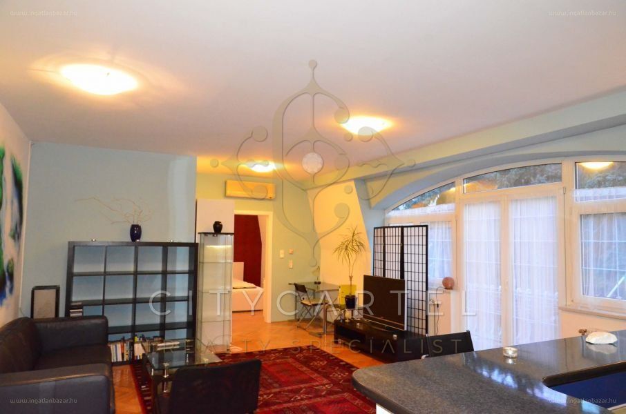A fájl már létezik a célhelyen: import/kepek/vizjeles_3696898.jpg
For sale house Budapest, XII. kerület  289 m<sup>2</sup> 550 millió Ft
