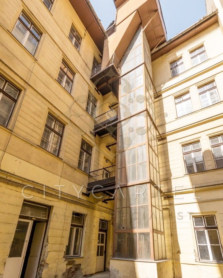 A fájl már létezik a célhelyen: import/kepek/vizjeles_3781229.jpg
Eladó Irodaház Budapest, VII. kerület  2800 m<sup>2</sup> 1800 millió Ft