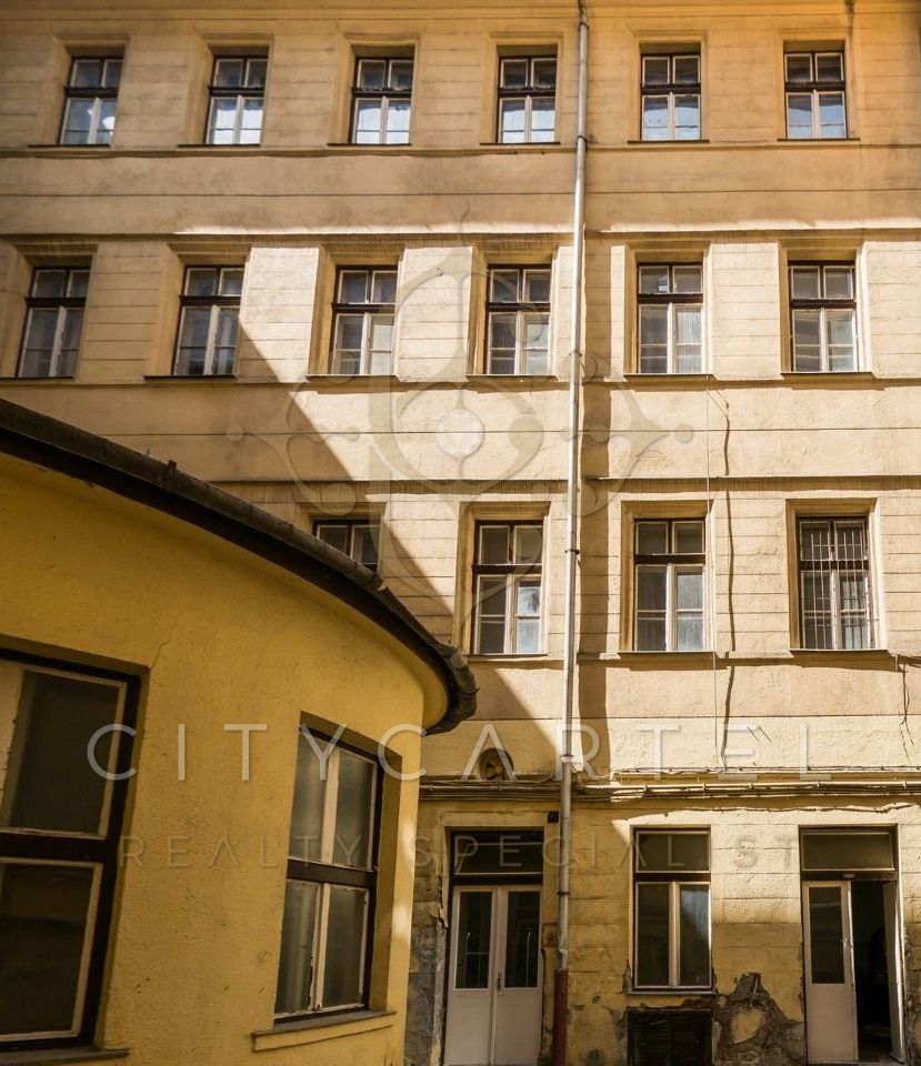 A fájl már létezik a célhelyen: import/kepek/vizjeles_3781237.jpg
Eladó Irodaház Budapest, VII. kerület  2800 m<sup>2</sup> 1800 millió Ft
