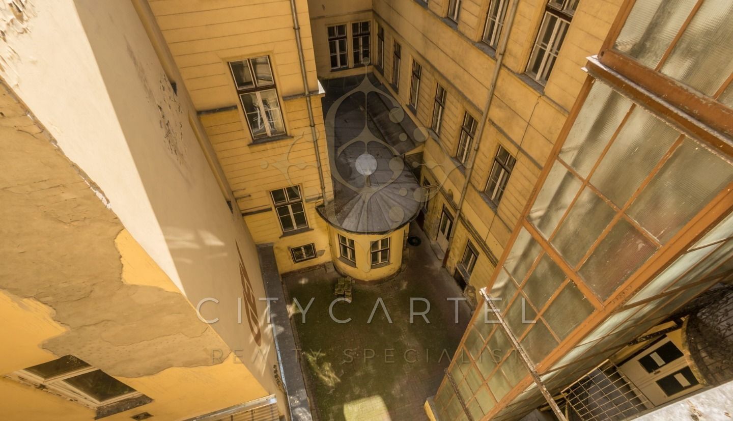 A fájl már létezik a célhelyen: import/kepek/vizjeles_3781239.jpg
Eladó Irodaház Budapest, VII. kerület  2800 m<sup>2</sup> 1800 millió Ft