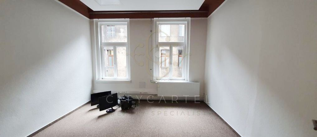 A fájl már létezik a célhelyen: import/kepek/vizjeles_3782351.jpg
For sale Office in office building B Budapest, V. kerület  600 m<sup>2</sup> 800 millió Ft