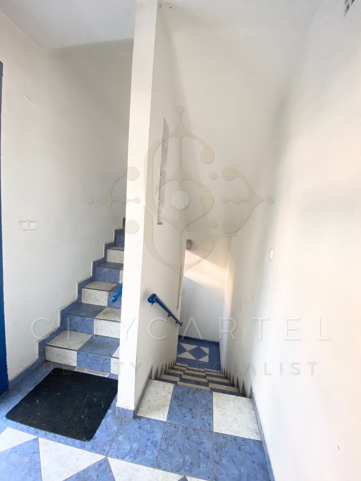 A fájl már létezik a célhelyen: import/kepek/vizjeles_3792838.jpg
Eladó Irodaház Budapest, XI. kerület  670 m<sup>2</sup> 2000000 EUR