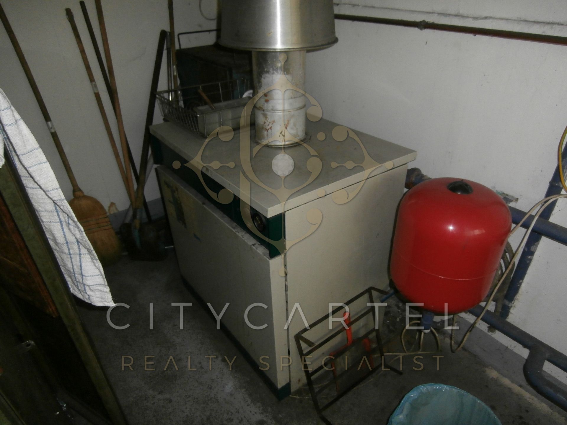 A fájl már létezik a célhelyen: import/kepek/vizjeles_3857243.jpg
For sale Workshop Budapest, XXII. kerület  500 m<sup>2</sup> 365000 EUR