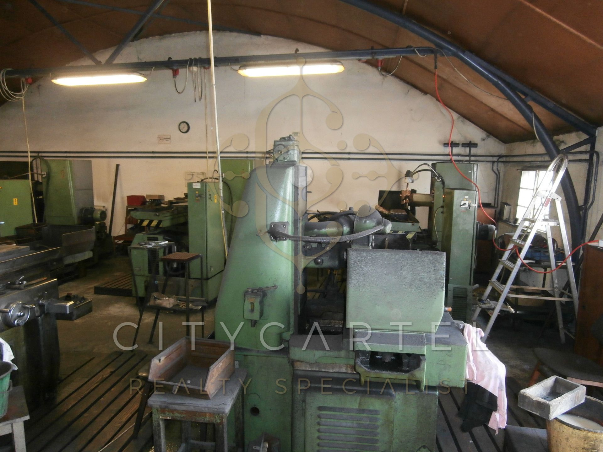 A fájl már létezik a célhelyen: import/kepek/vizjeles_3857251.jpg
For sale Workshop Budapest, XXII. kerület  500 m<sup>2</sup> 365000 EUR