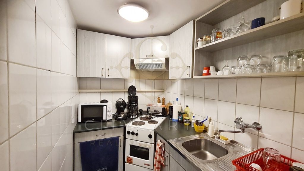 A fájl már létezik a célhelyen: import/kepek/vizjeles_3872260.jpg
Eladó üzlethelyiség Budapest, VIII. kerület  352 m<sup>2</sup> 340 millió Ft