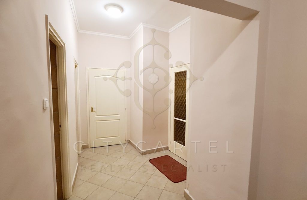 A fájl már létezik a célhelyen: import/kepek/vizjeles_3872271.jpg
Eladó üzlethelyiség Budapest, VIII. kerület  352 m<sup>2</sup> 340 millió Ft