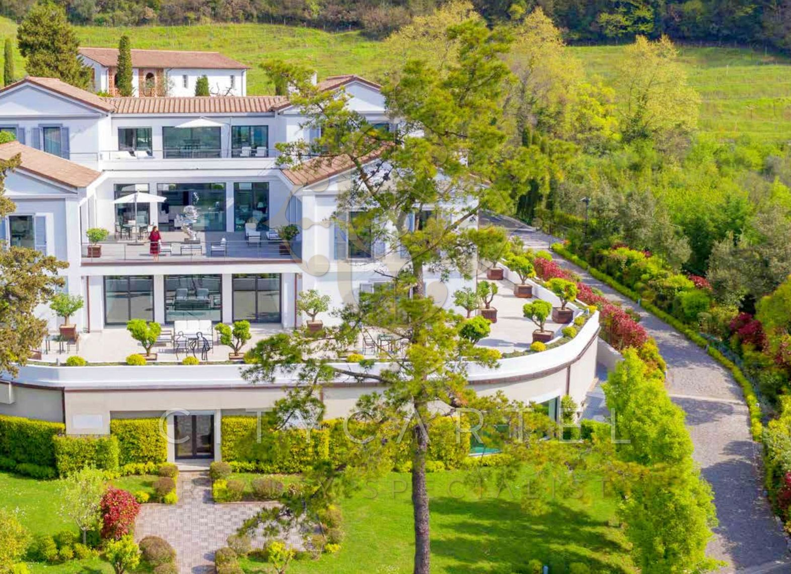 A fájl már létezik a célhelyen: import/kepek/vizjeles_3897149.jpg
For sale Residence   5500 m<sup>2</sup> 22000000 EUR