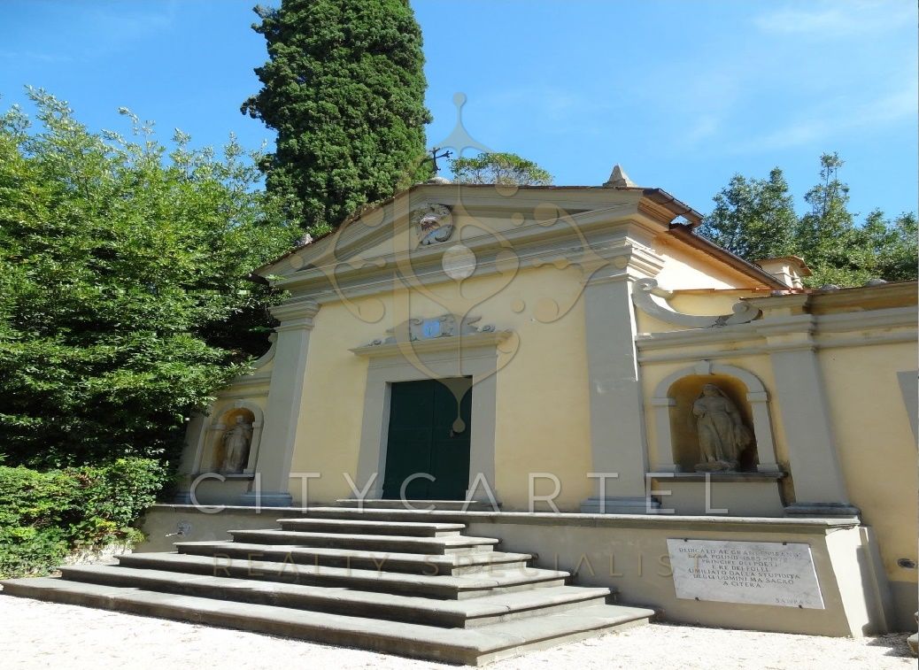 A fájl már létezik a célhelyen: import/kepek/vizjeles_3918811.jpg
Eladó Rezidencia   2200 m<sup>2</sup> 8000000 EUR