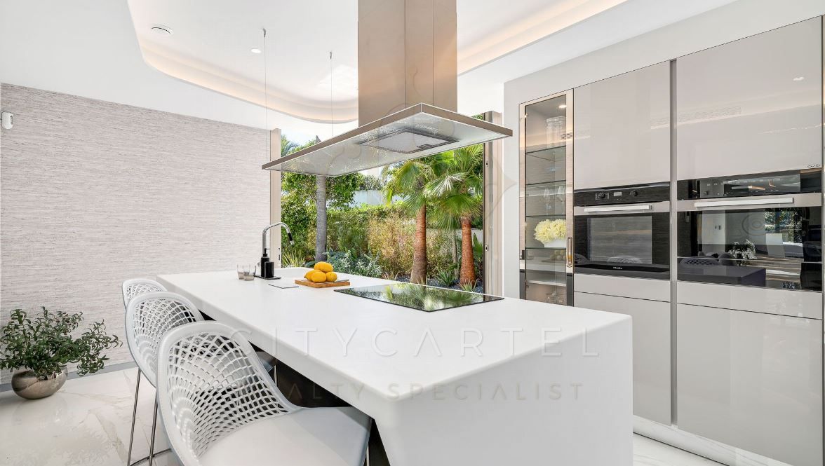 A fájl már létezik a célhelyen: import/kepek/vizjeles_4063119.jpg
For sale Residence   1230 m<sup>2</sup> 12750000 EUR