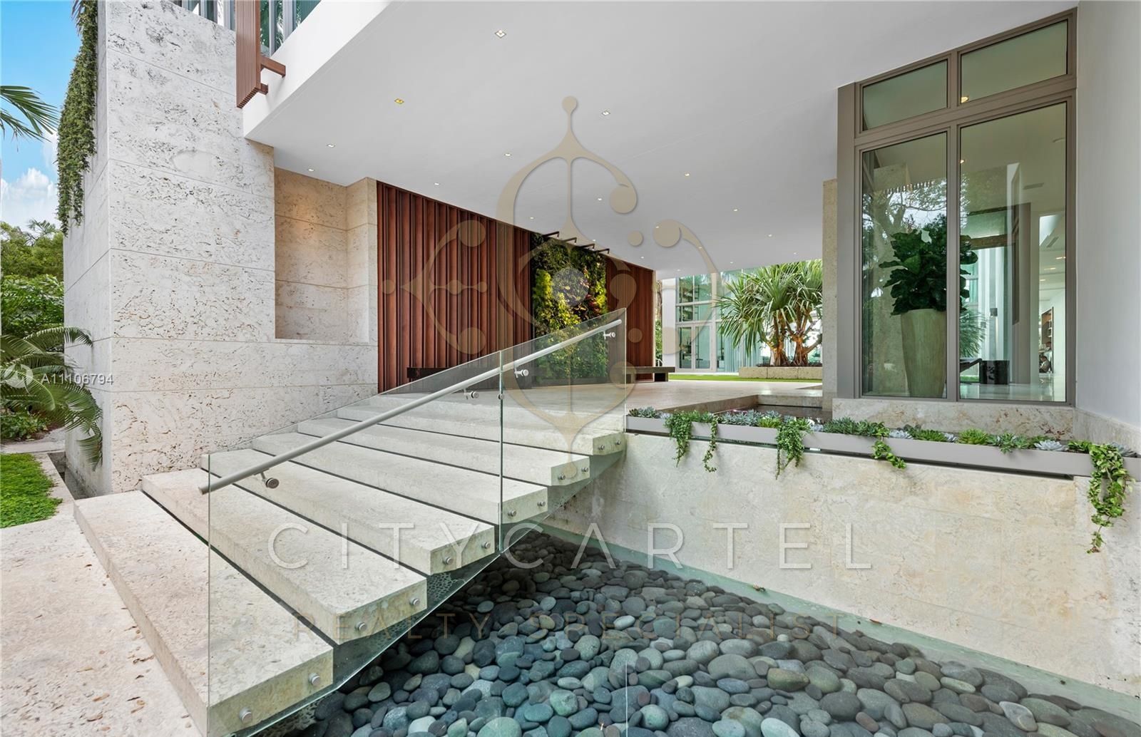 A fájl már létezik a célhelyen: import/kepek/vizjeles_4068987.jpg
For sale Residence   1390 m<sup>2</sup> 2147483647 USD