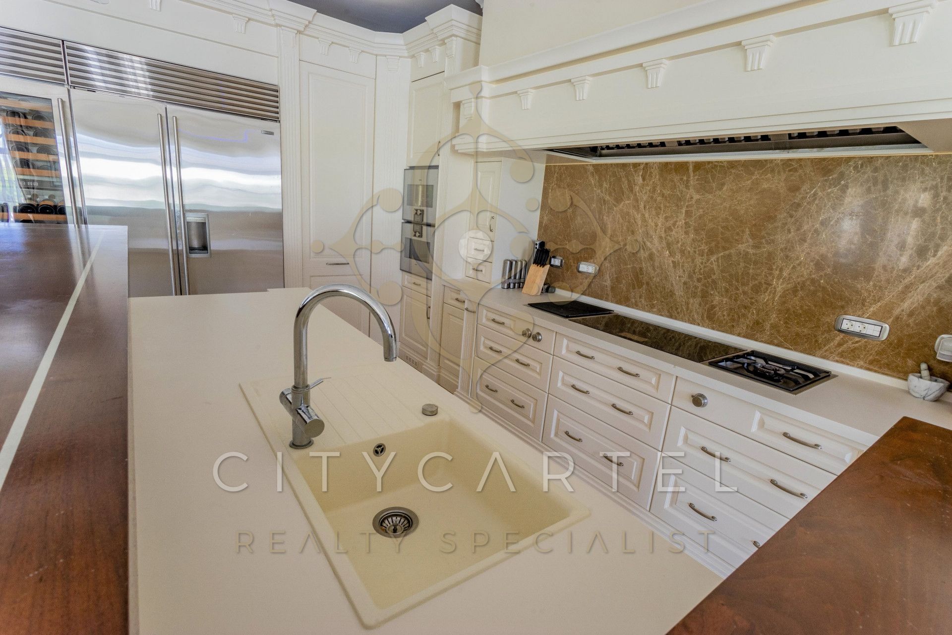 A fájl már létezik a célhelyen: import/kepek/vizjeles_4086876.jpg
For sale Villa, castle, mansion Budapest, II. kerület  1100 m<sup>2</sup> 2147.483647 millió Ft