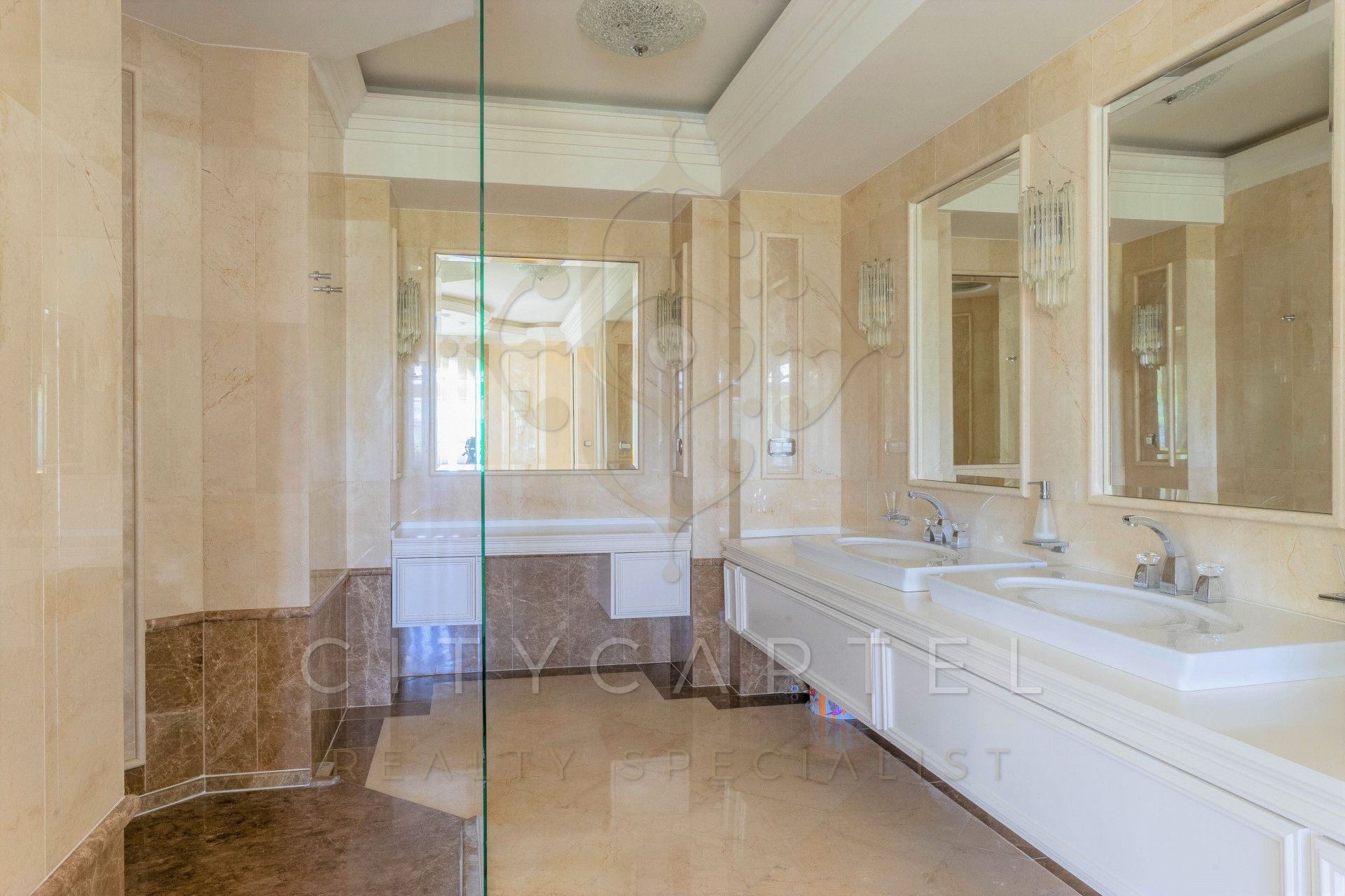 A fájl már létezik a célhelyen: import/kepek/vizjeles_4086882.jpg
For sale Villa, castle, mansion Budapest, II. kerület  1100 m<sup>2</sup> 2147.483647 millió Ft