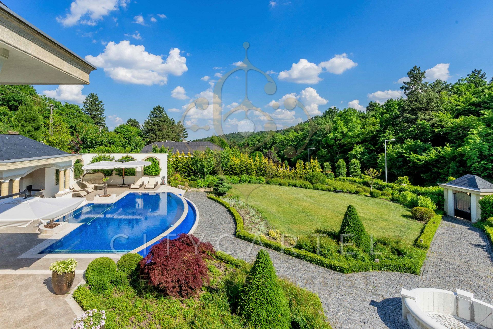 A fájl már létezik a célhelyen: import/kepek/vizjeles_4086886.jpg
For sale Villa, castle, mansion Budapest, II. kerület  1100 m<sup>2</sup> 2147.483647 millió Ft