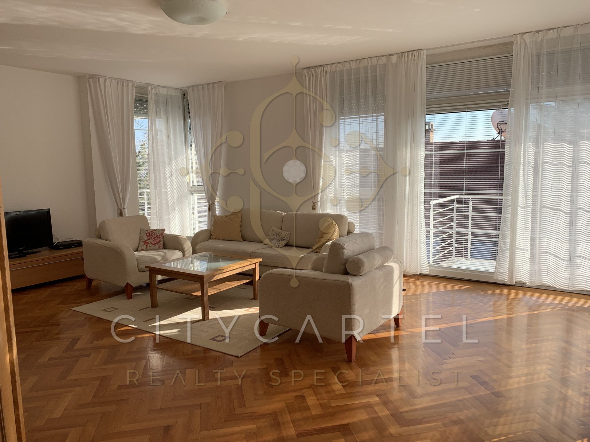 A fájl már létezik a célhelyen: import/kepek/vizjeles_4087910.jpg
Eladó Téglalakás Budapest, II. kerület  116 m<sup>2</sup> 1700 EUR