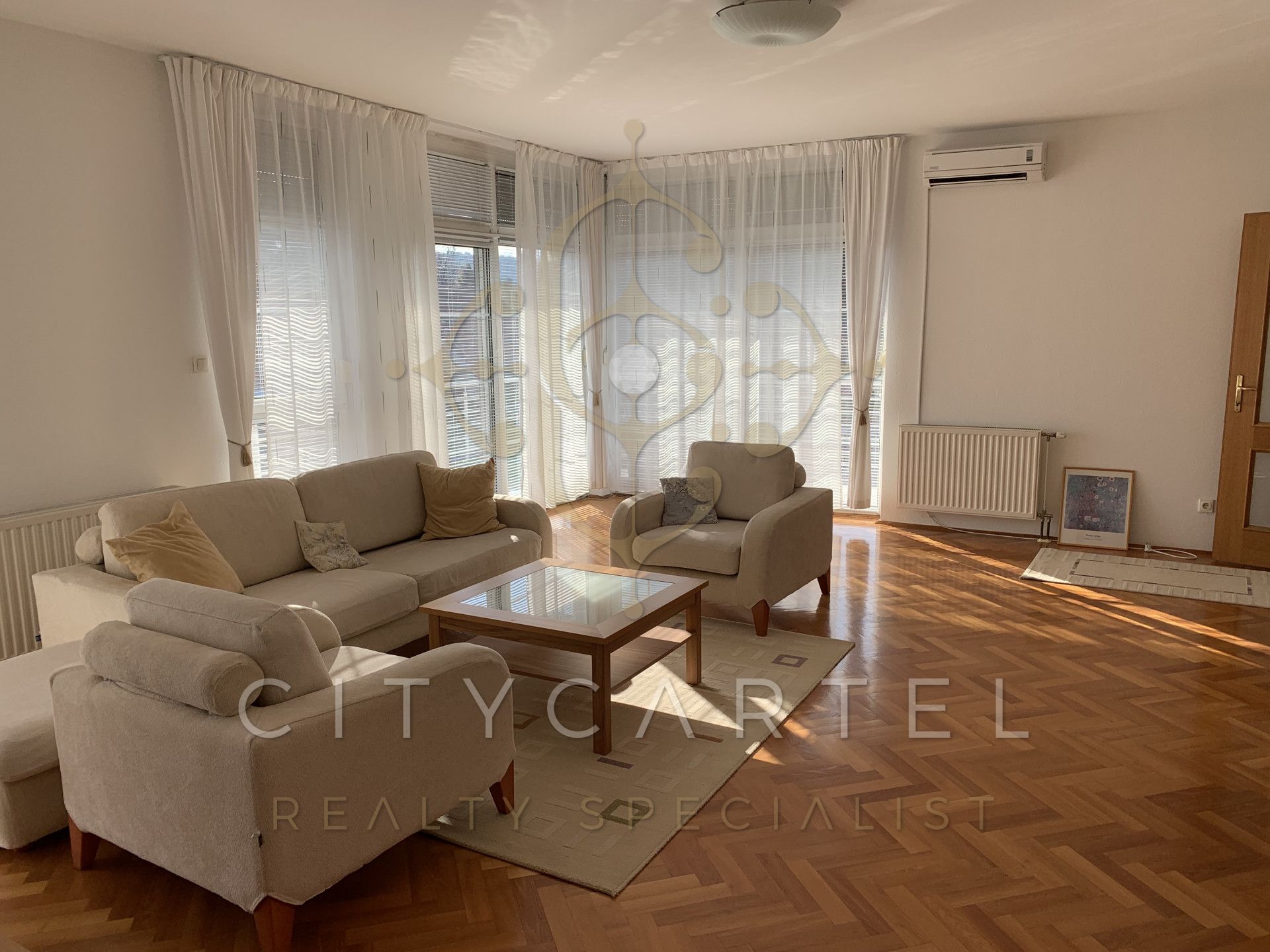 A fájl már létezik a célhelyen: import/kepek/vizjeles_4087912.jpg
Eladó Téglalakás Budapest, II. kerület  116 m<sup>2</sup> 1700 EUR
