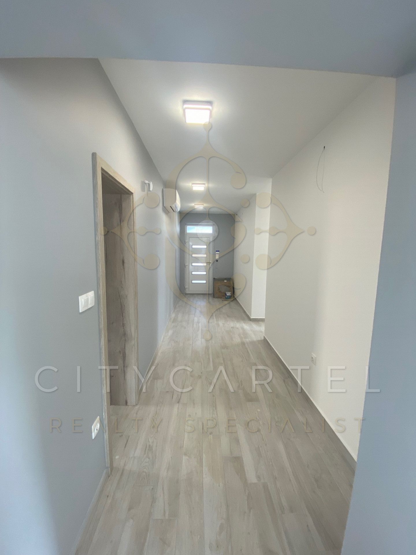 A fájl már létezik a célhelyen: import/kepek/vizjeles_4154577.jpg
Eladó Családi ház Siófok  150 m<sup>2</sup> 178.999 millió Ft