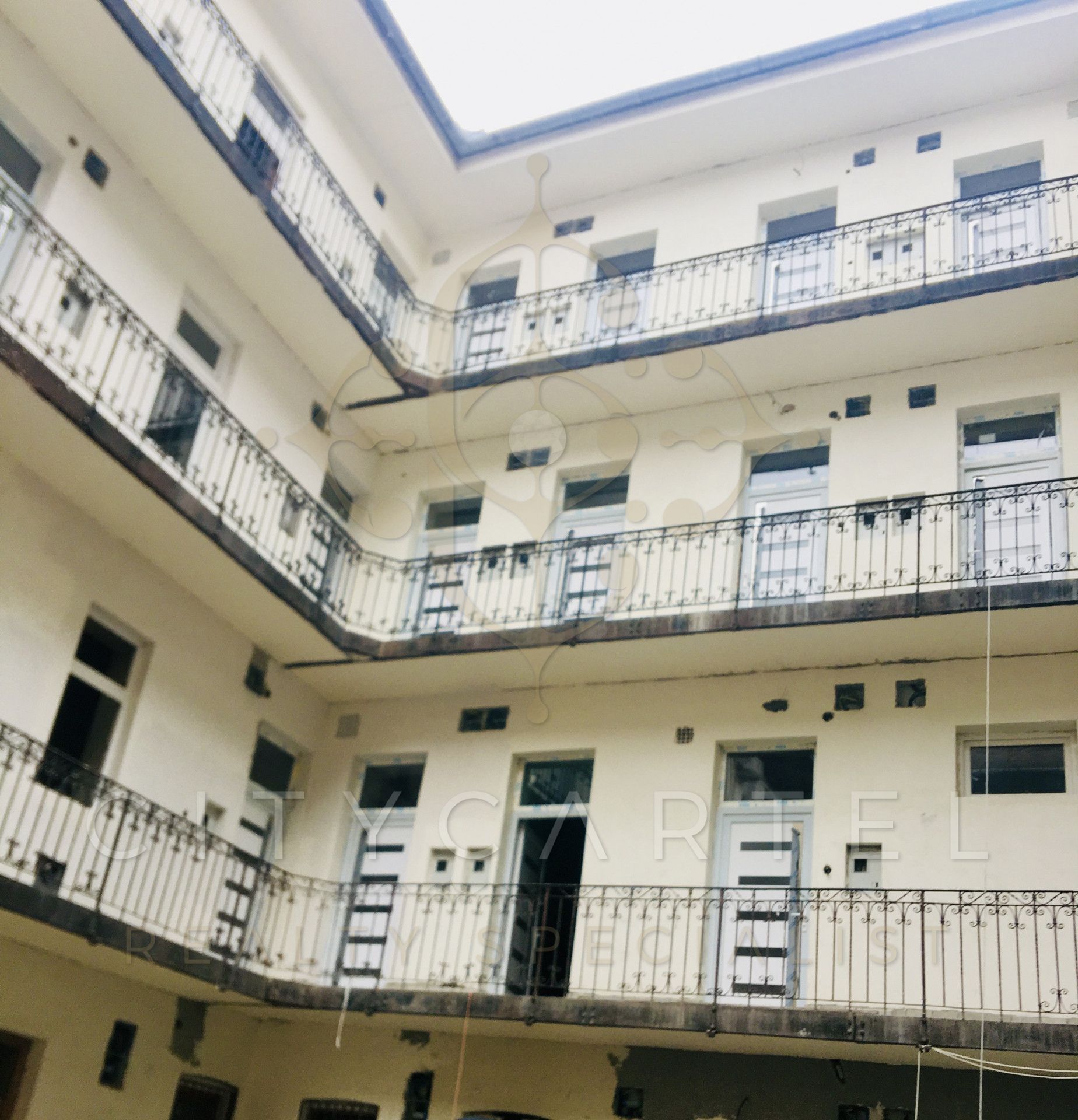 A fájl már létezik a célhelyen: import/kepek/vizjeles_4181279.jpg
Eladó Társasház Budapest, IX. kerület  2500 m<sup>2</sup> 3200000 EUR